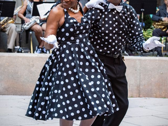 Swing dancer